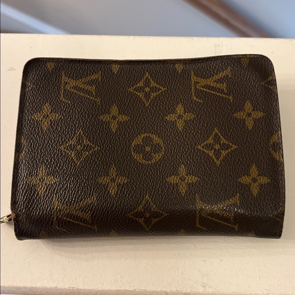 Louis Vuitton Brown Monogram Snap Wallet with free gift. - Picture 4 of 8